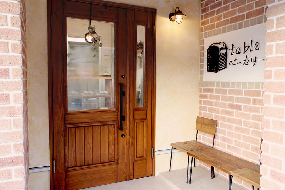 tableベーカリー入口 ユダ木工のヨーロピアンシリーズ木製ドア