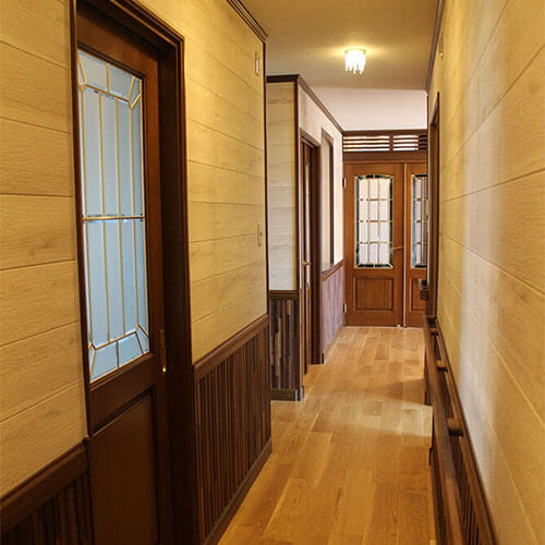 F様邸 クラッシックなサザンアッシュ木製室内ドア